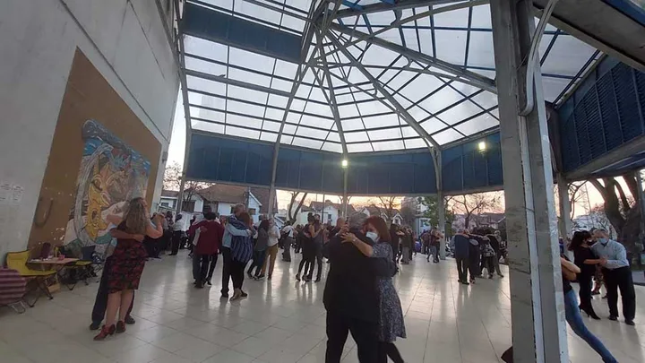 Bien Milonga en Glorieta de Versalles