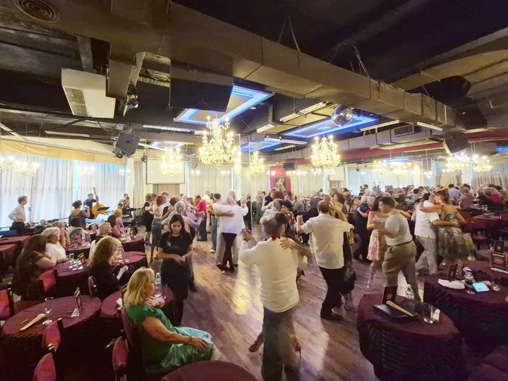 El Abrazo Tango Club