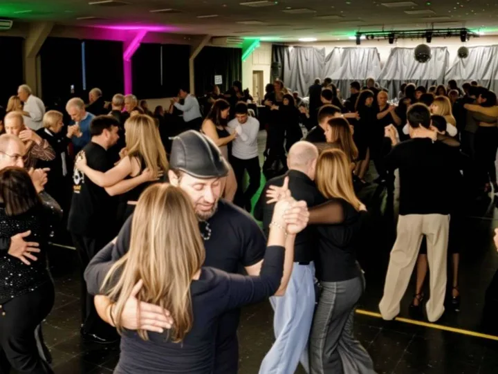 LA MILONGA DEL TRÉBOL